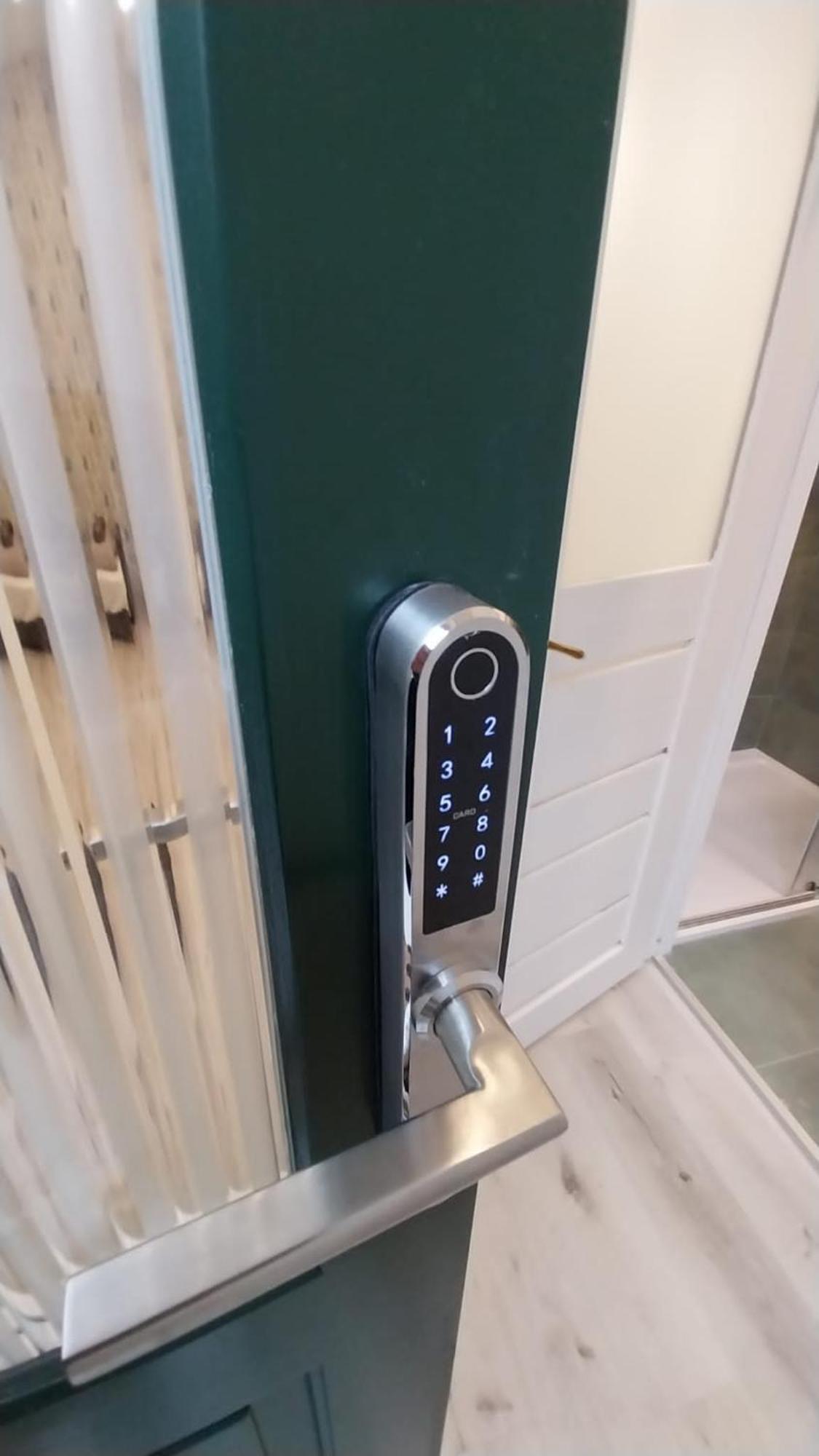 Szekely Apartment Near Deak Ferenc Square With Free Parking In Garage ブダペスト エクステリア 写真