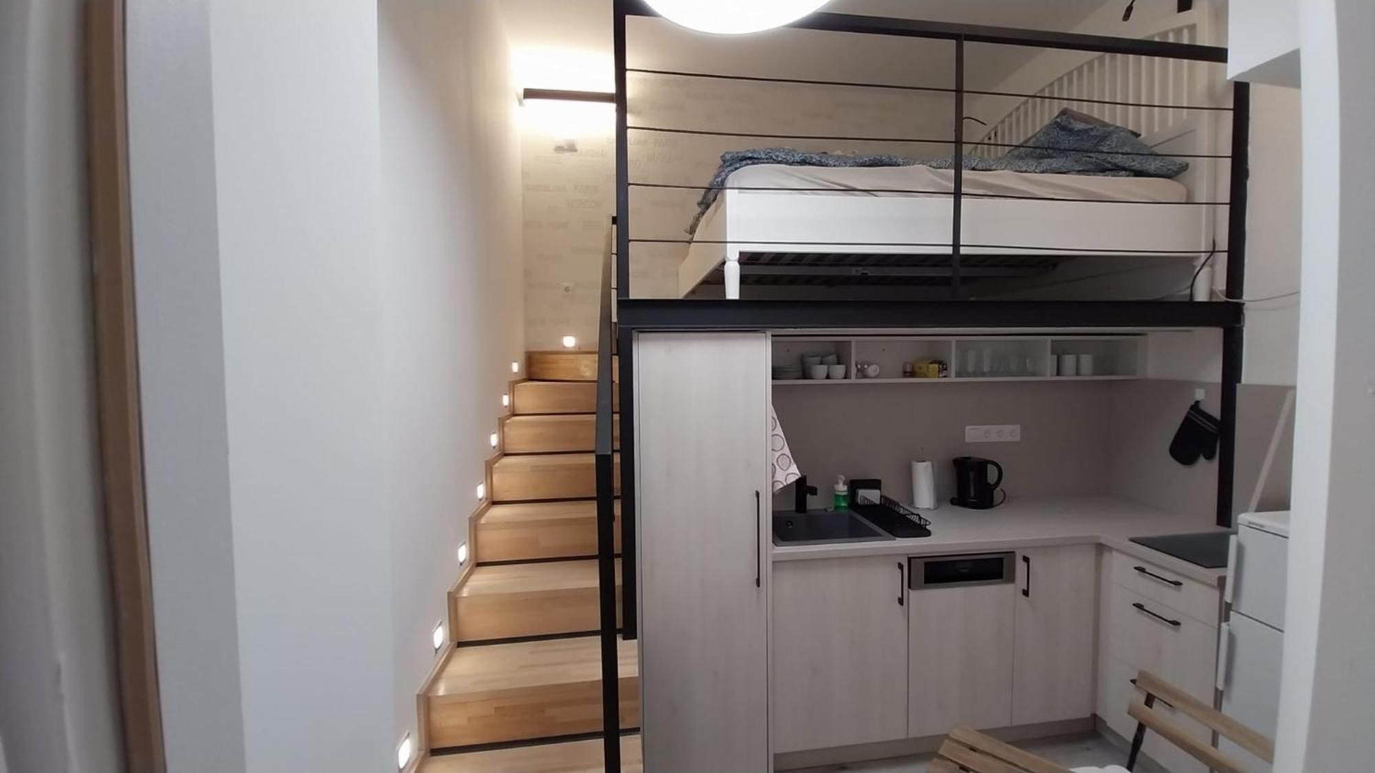 Szekely Apartment Near Deak Ferenc Square With Free Parking In Garage ブダペスト エクステリア 写真