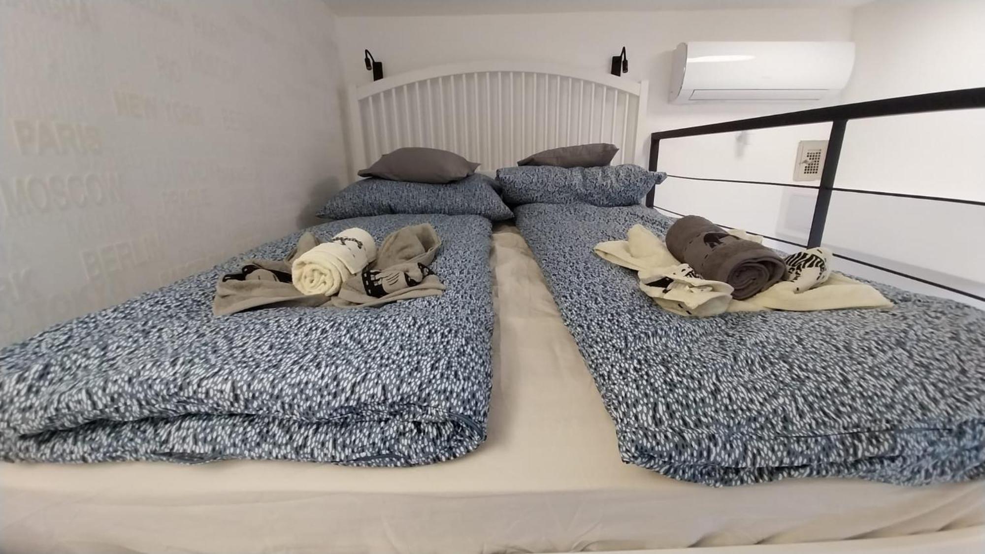 Szekely Apartment Near Deak Ferenc Square With Free Parking In Garage ブダペスト エクステリア 写真