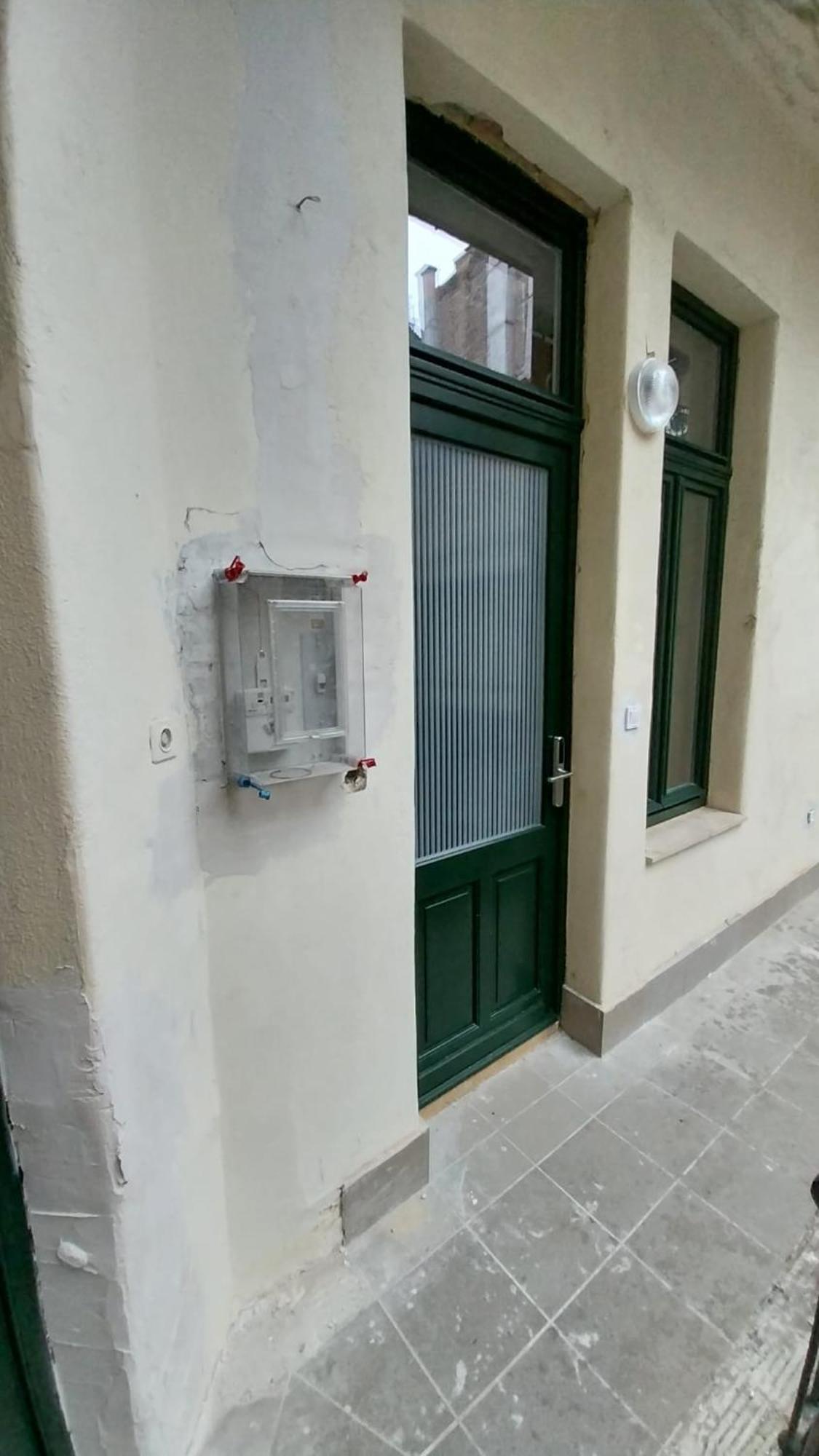 Szekely Apartment Near Deak Ferenc Square With Free Parking In Garage ブダペスト エクステリア 写真