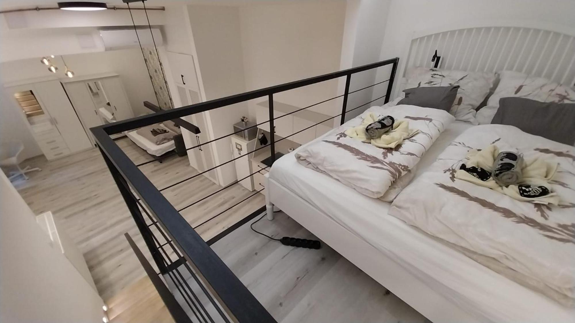 Szekely Apartment Near Deak Ferenc Square With Free Parking In Garage ブダペスト エクステリア 写真