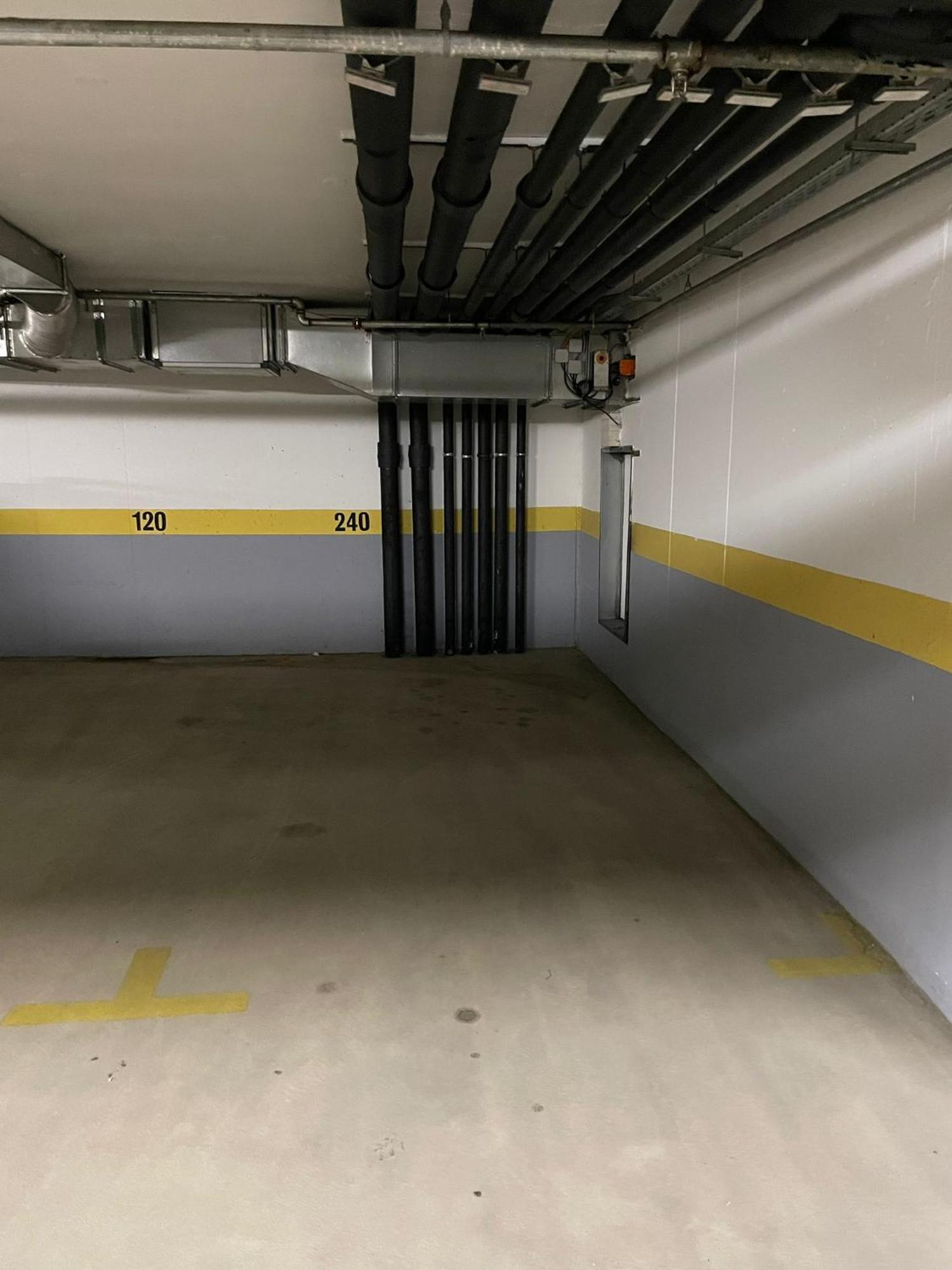Szekely Apartment Near Deak Ferenc Square With Free Parking In Garage ブダペスト エクステリア 写真